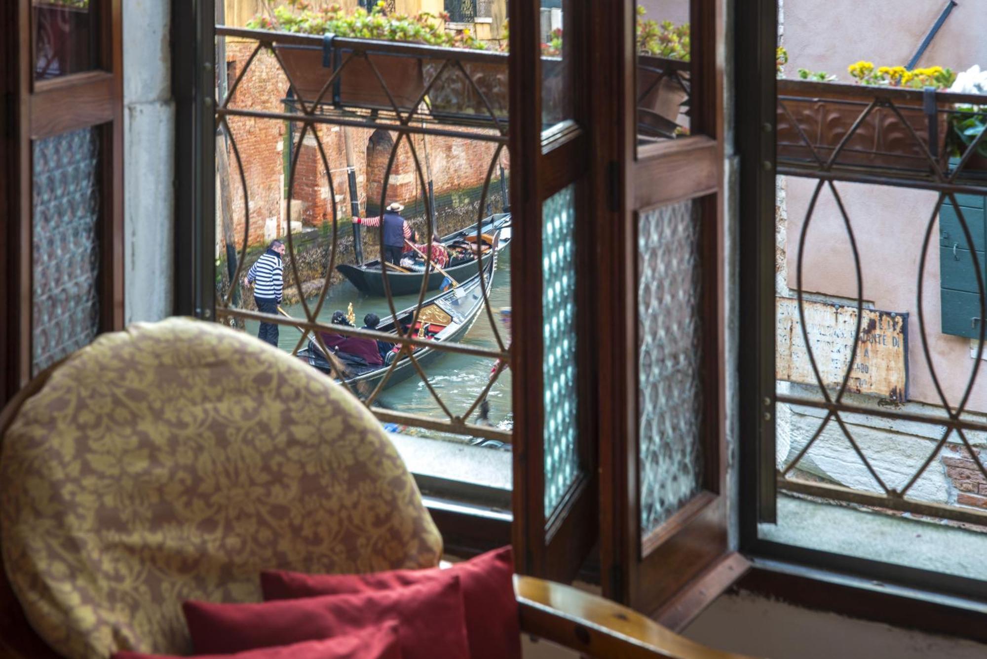 Tre Sestieri Terrace - Canal View 2024 Venice Room photo